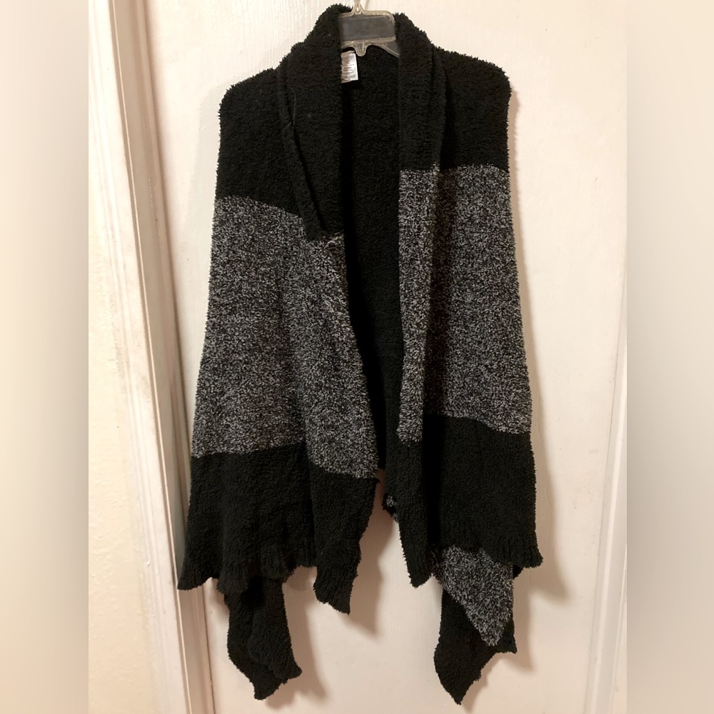 Pretty Comfy and Warm One Size Sweater Cape